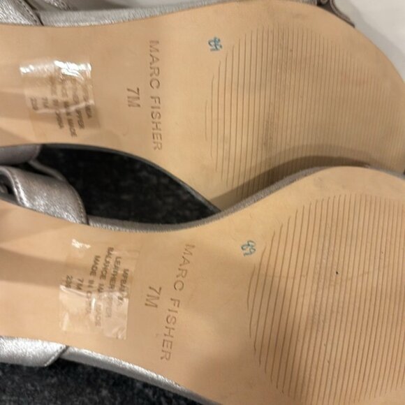 Marc Fisher Metallic Silver Strappy Sandals Heels size 7 - Picture 8 of 12